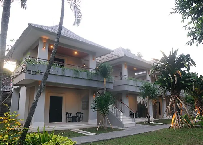 Dewi Sri 3* Legian (Bali)