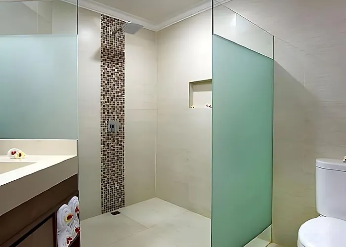 Dewi Sri Hotel 3*