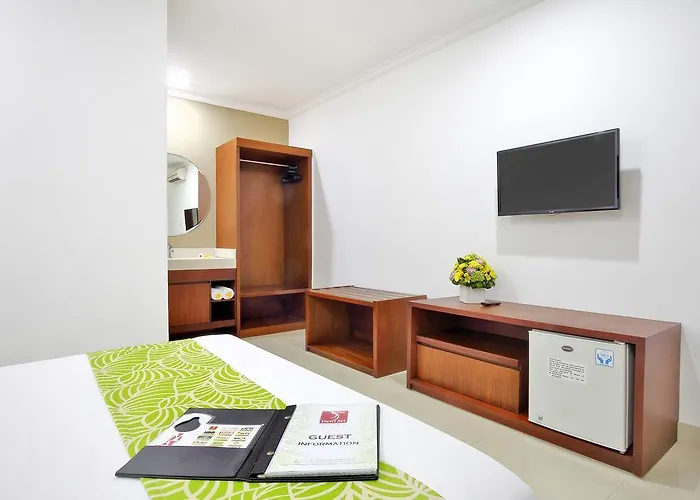 Hotel Dewi Sri Legian (Bali)